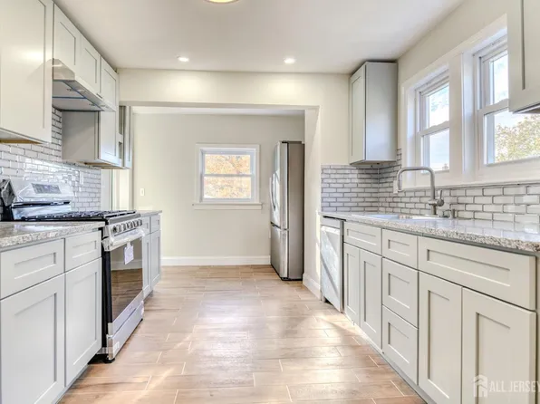 850 Mohill Pl, Piscataway, NJ 08854
