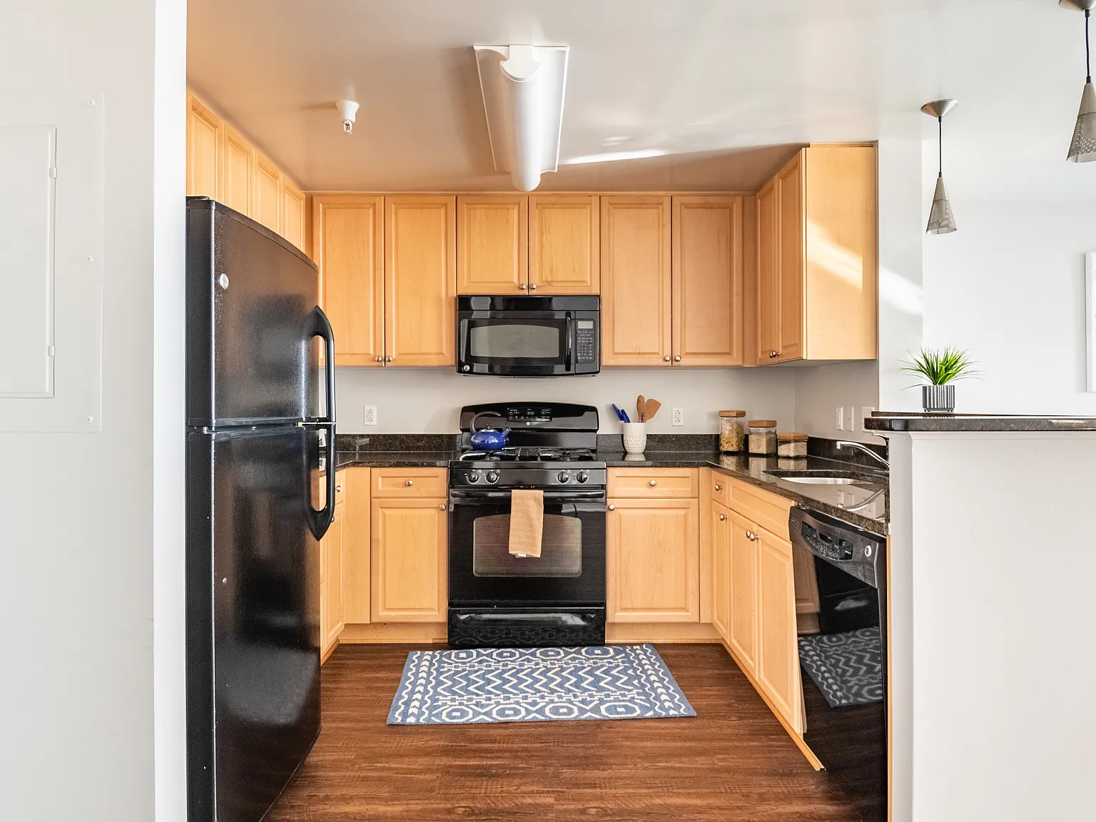 Wentworth Apartment Homes — Photo 2