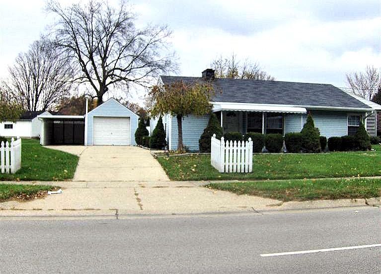 1st image of 920 N University Blvd