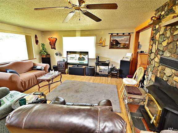 5th image of 4005 E Spokane St