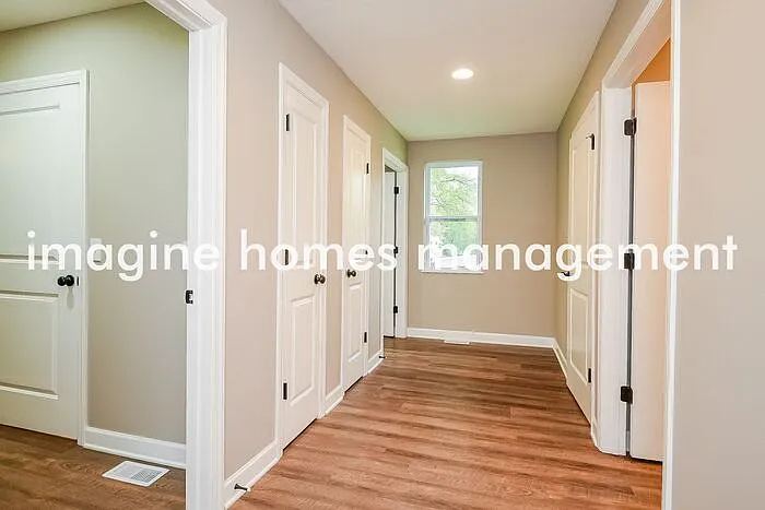 7447 Stearns Rd — Photo 13