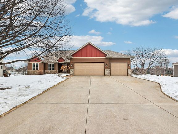 2nd image of 13087 Quail Creek Dr NE
