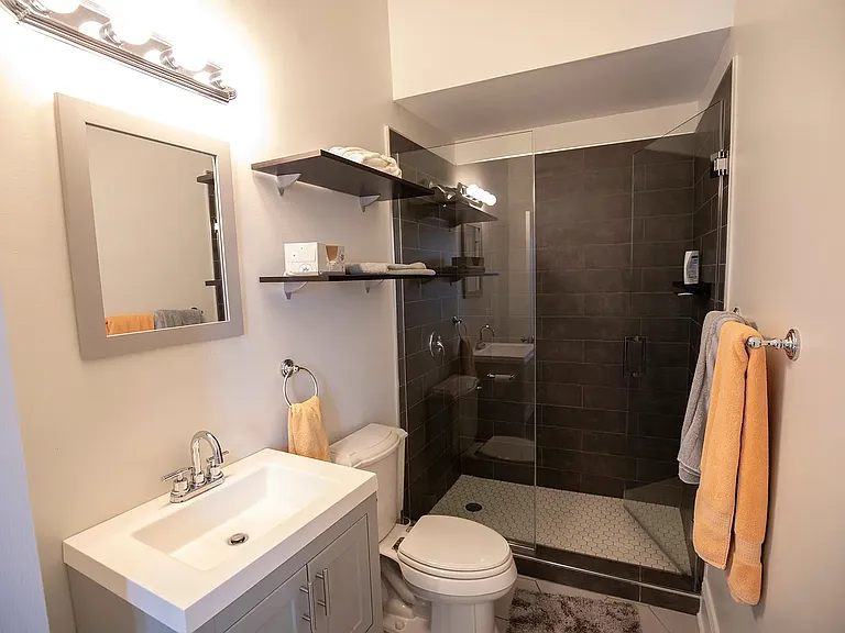 2052 N Halsted St #2R — Photo 7