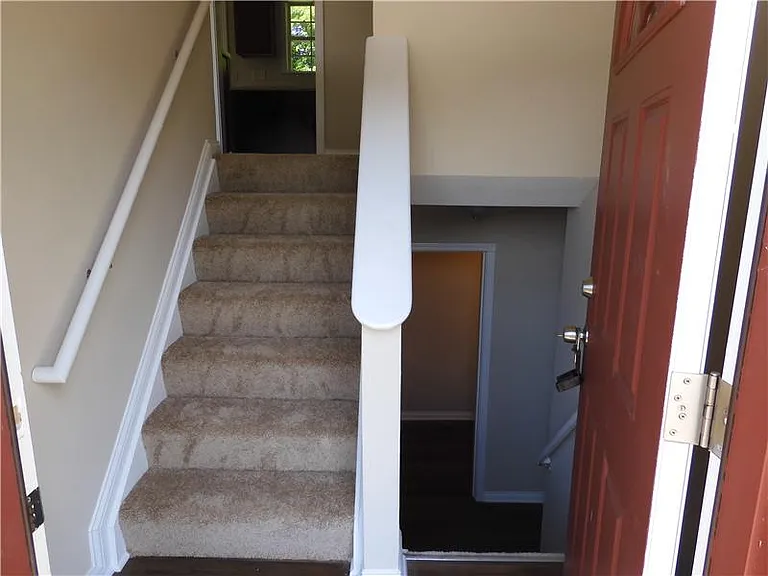 7222 Isaac Ln — Photo 2