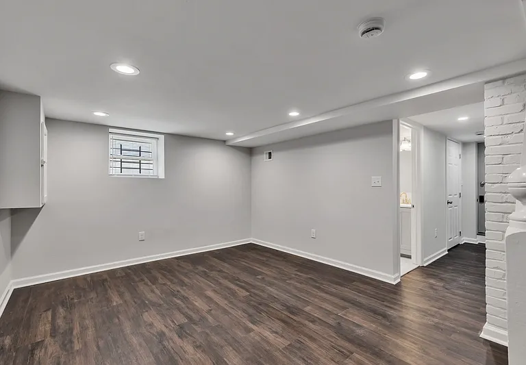 2301 Riggs Ave — Photo 13