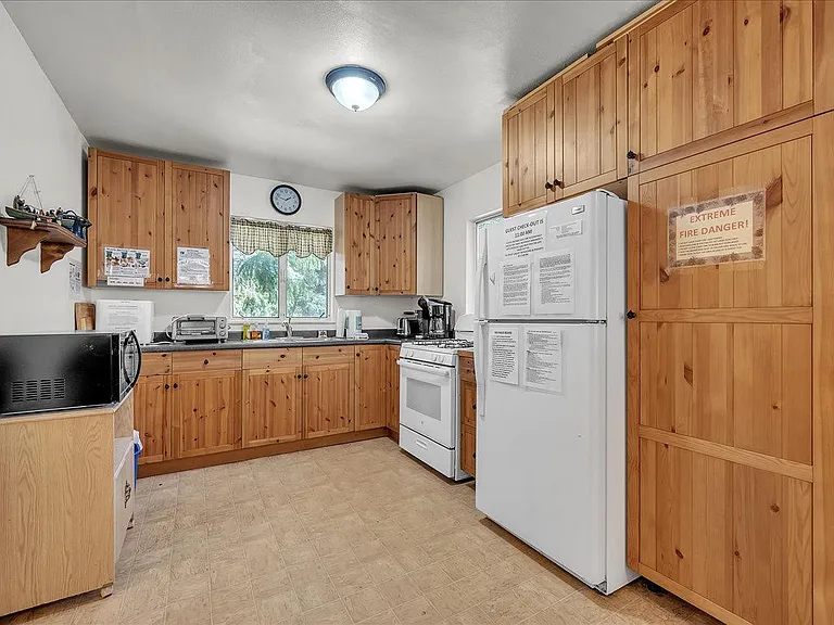 17271 Lake Vera Purdon Rd #2 — Photo 3