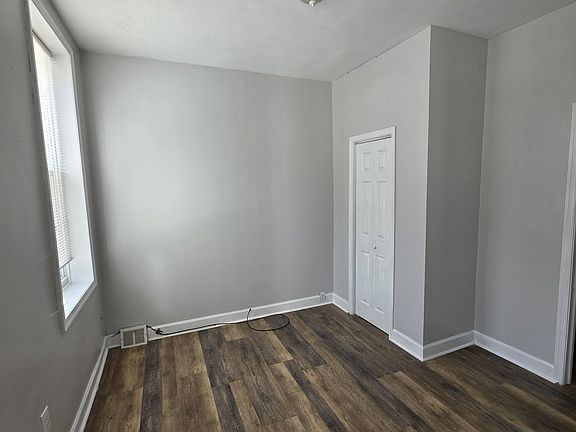 3rd image of 1426 S 15th St #1