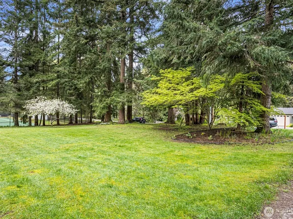 10407 206th Avenue NE, Redmond, WA 98053