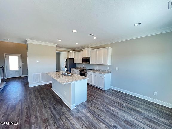 5th image of 3029 Farmhouse Dr