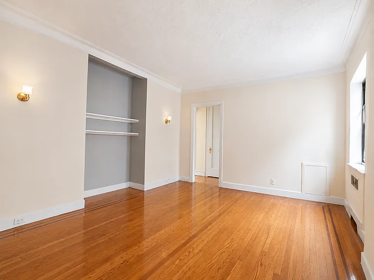 130 Bay Ridge Pkwy #5A — Photo 1
