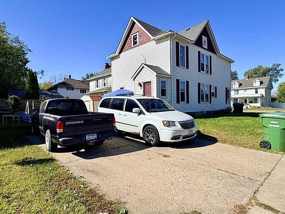 2nd image of 1324 5th Ave