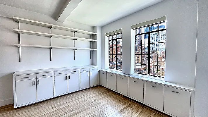 1st image of 25 Tudor City Pl APT 1519