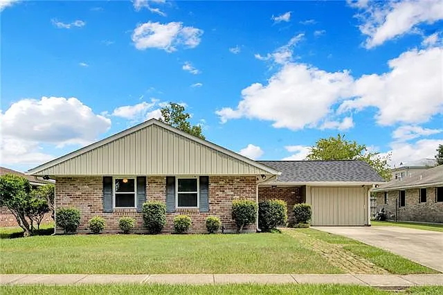 3 bed, 2.0 bath, 1476 sqft, $2,000 — Photo 1