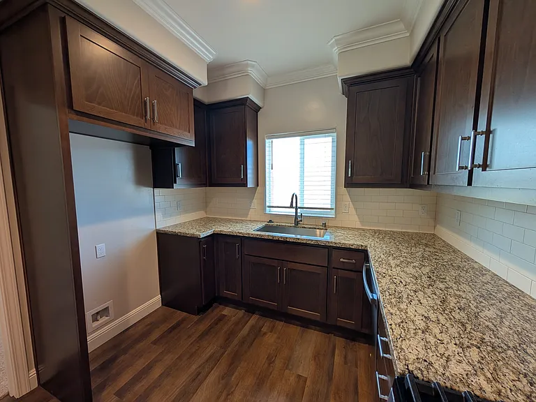 135 Bundeson Cir — Photo 7