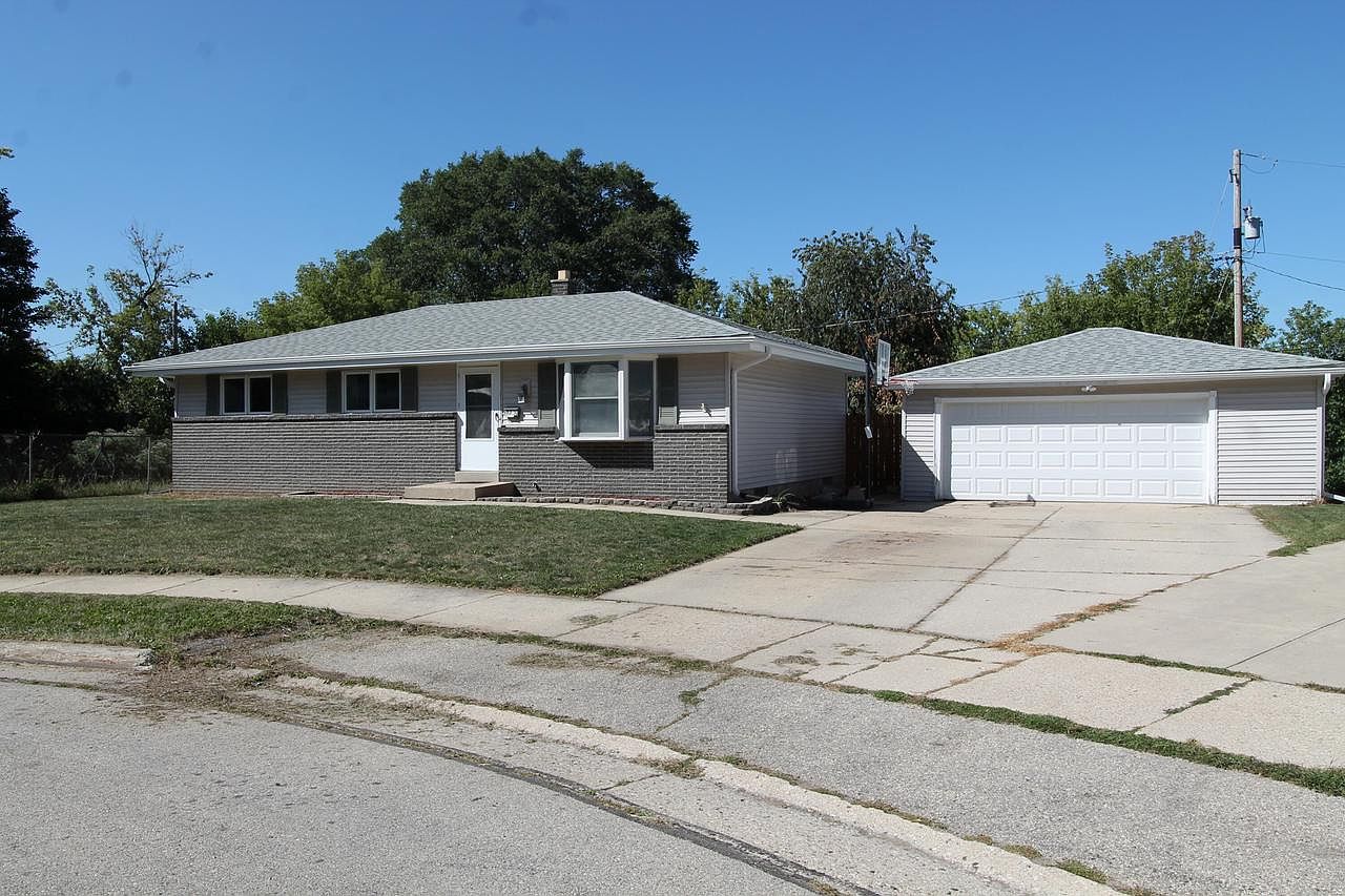 1340 Gertrude STREET, Waukesha, WI 53186 Zillow