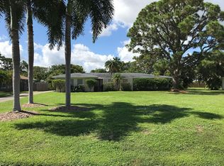 823 NW Spruce Ridge Dr, Stuart, FL 34994