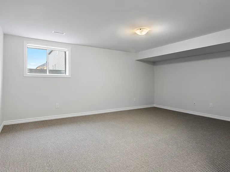 1072 Kijik Cres #1 — Photo 23