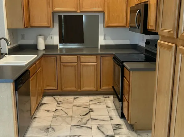 15761 N 77th Ave, Peoria, AZ 85382