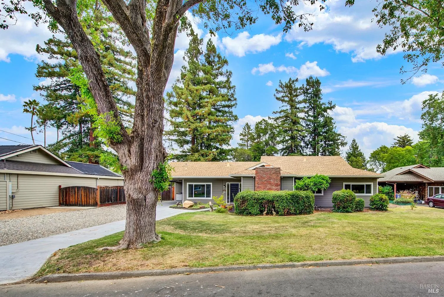 3086 Hermosa Drive - 3bd/2ba, 1,790 sqft - in Napa, CA