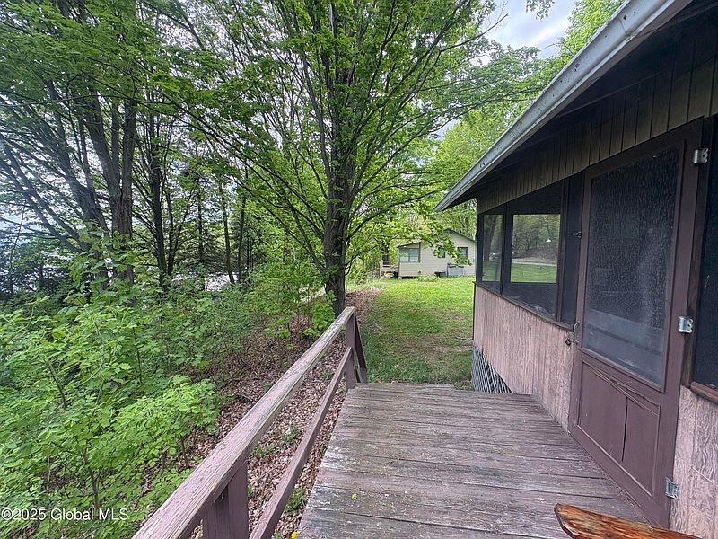 4th image of 157 Mullen Bay Lane