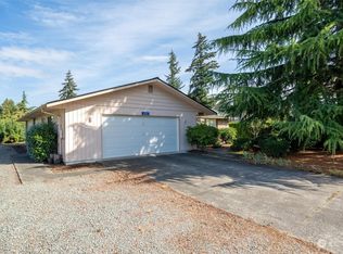 16567 Green Ln, Burlington, WA