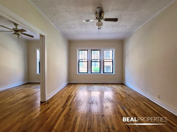 628.5 W Cornelia Ave, Chicago, IL