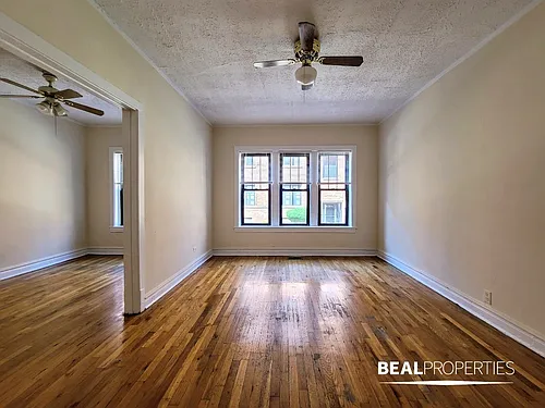 628.5 W Cornelia Ave #S2 Photo 1