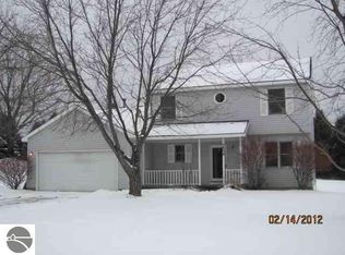 5934 W London Dr, Traverse City, MI 49685