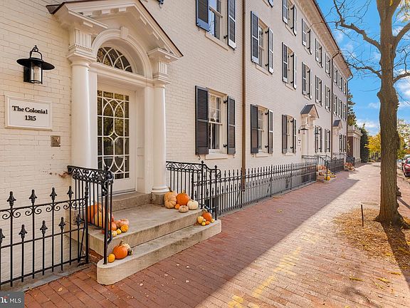 2nd image of 1305 30th St NW #106