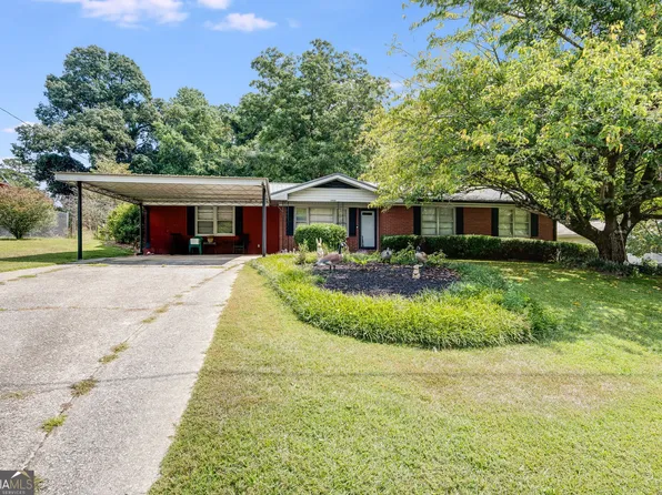 6906 Cherry Cir, Lithia Springs, GA 30122