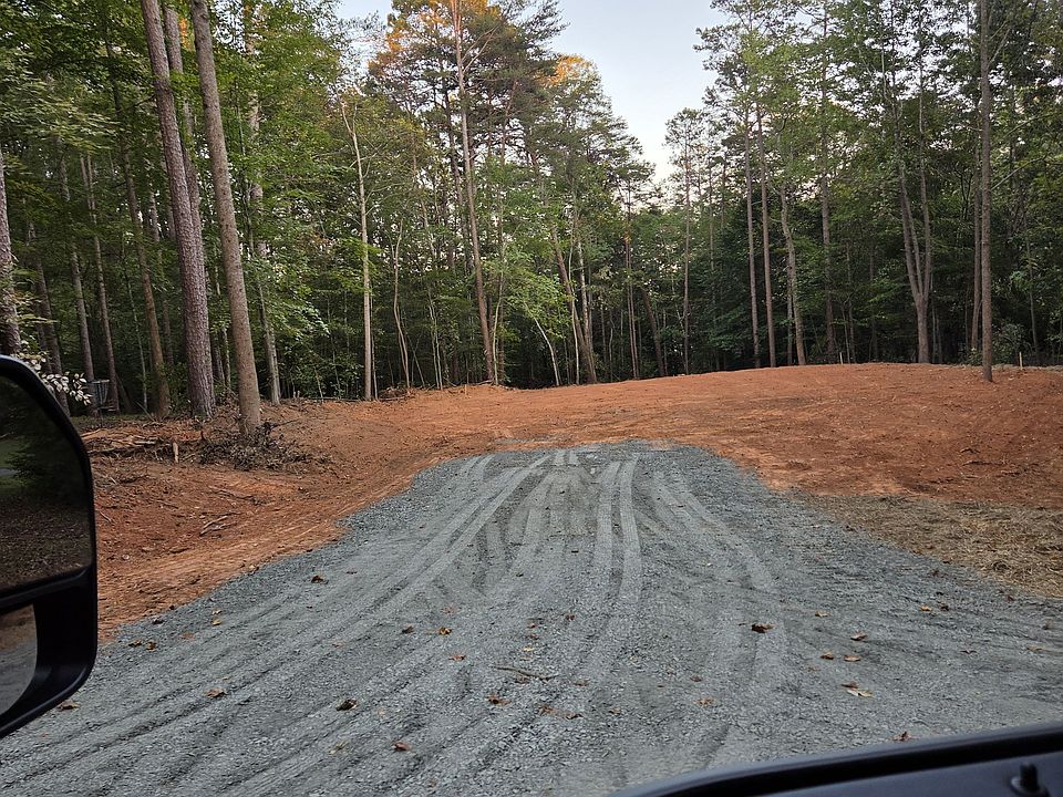 1st image of 1621 Beechwood Rd