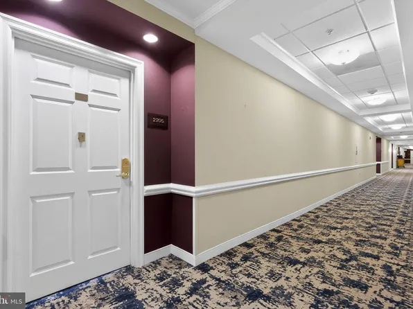 2205 Windrow Dr, Princeton, NJ 08540