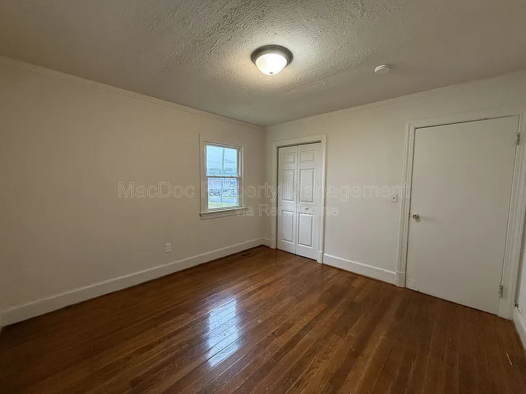503 Pratt St — Photo 23
