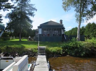 66 Prospect House Ln, Saranac Lake, NY 12983