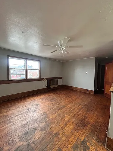 35571 2nd St Photo 1
