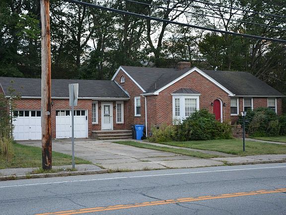 3rd image of 846 Oaklawn Ave