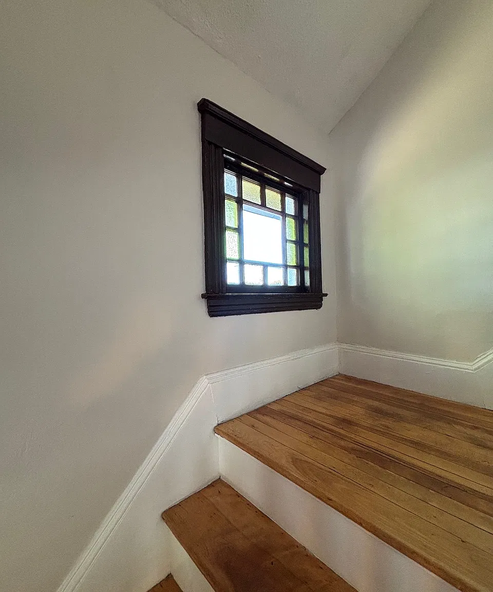 2 bed, 1045 sqft, $2,400 — Photo 3