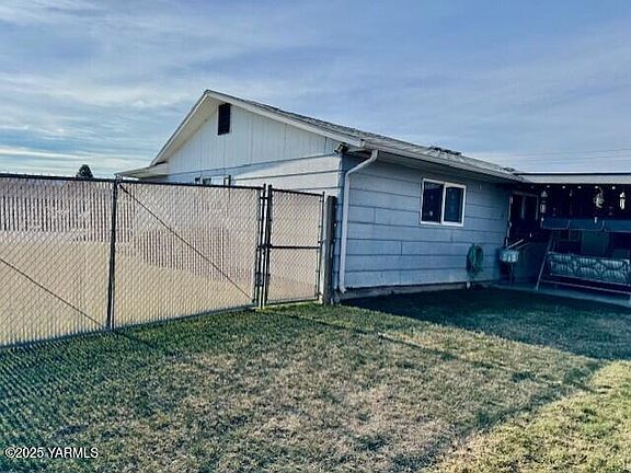 3rd image of 2607 Loren Ct