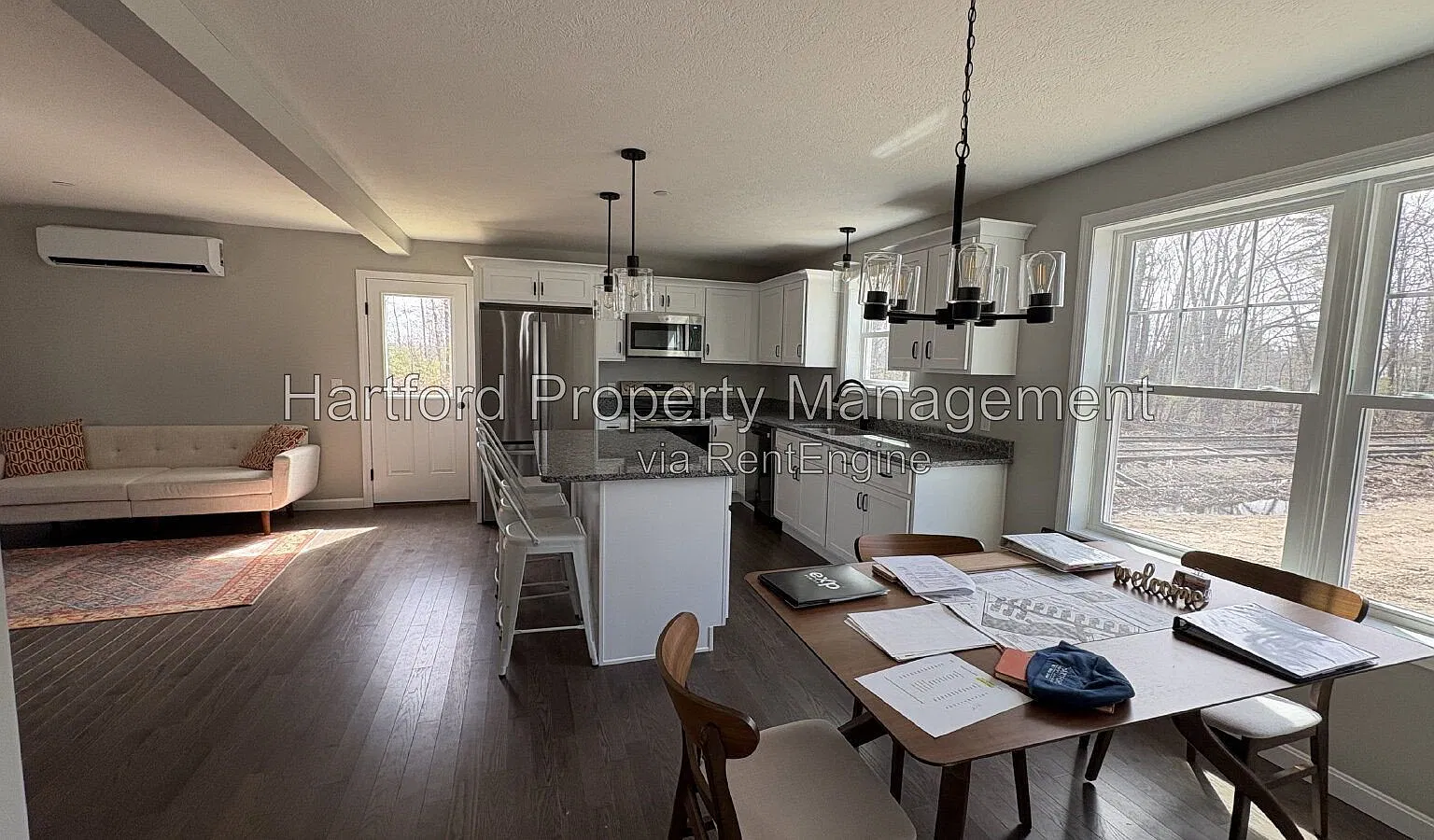 3 bed, 2.5 bath, 1500 sqft, $2,799 — Photo 3