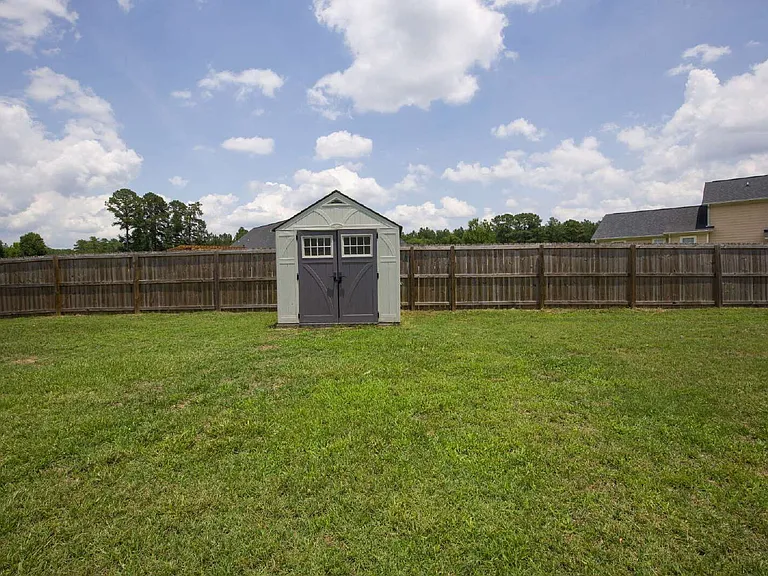106 Harvest Ln — Photo 10