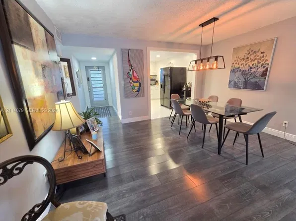 9241 Sunrise Lakes Blvd APT 109, Sunrise, FL 33322