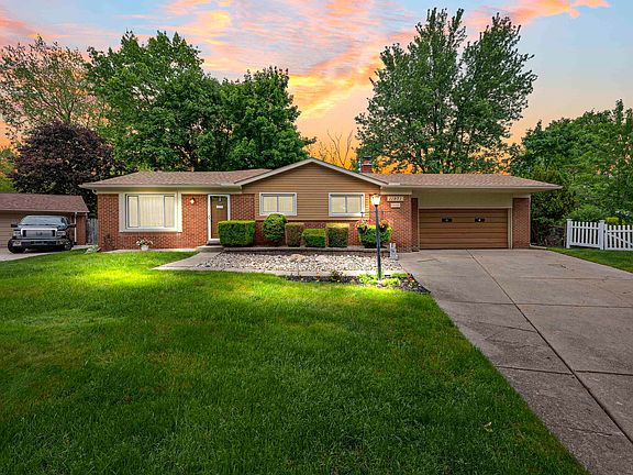 2nd image of 11971 Fairview Dr