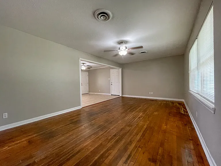 110 E San Benito Dr — Photo 3