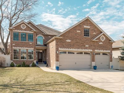 674 N Van Auken St, Elmhurst, IL, 60126