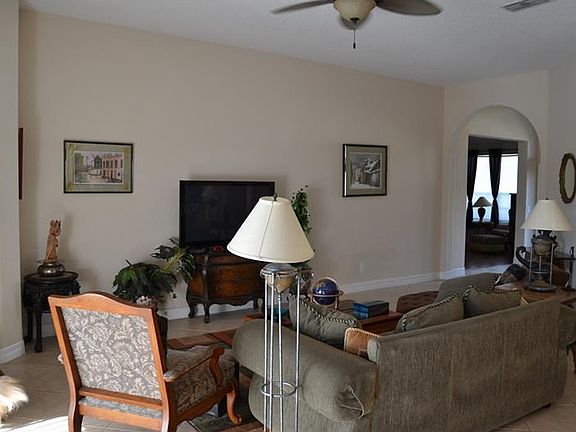 5th image of 4012 Greystone Dr