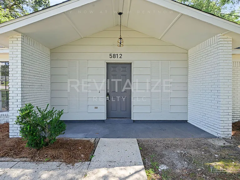 5812 Hanging Moss Ct — Photo 3