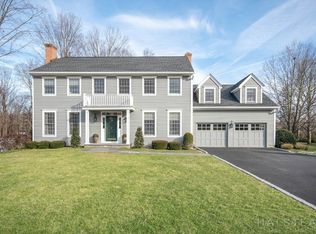 26 Autumn Ln, New Canaan, CT 06840