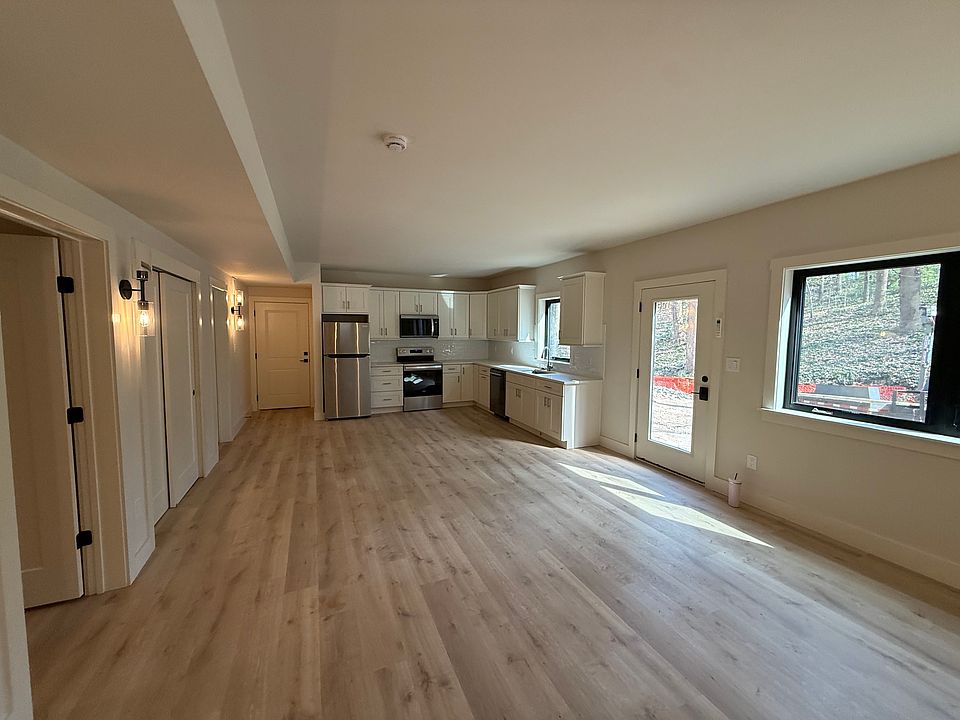 1st image of 4725 Montgomery St APT 1