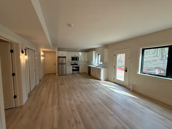 4725 Montgomery St APT 1, Annandale, VA 22003