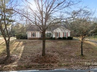 2411 Hamilton Mill Rd, Charlotte, NC 28270